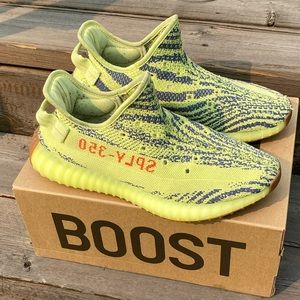Yeezy Boost 350 - V2 semi frozen yellow - sz 8.5